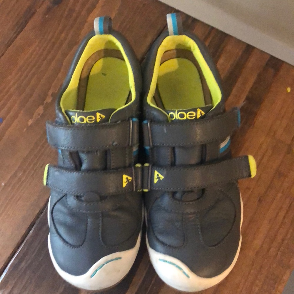 GUC • Boys Plae Shoes